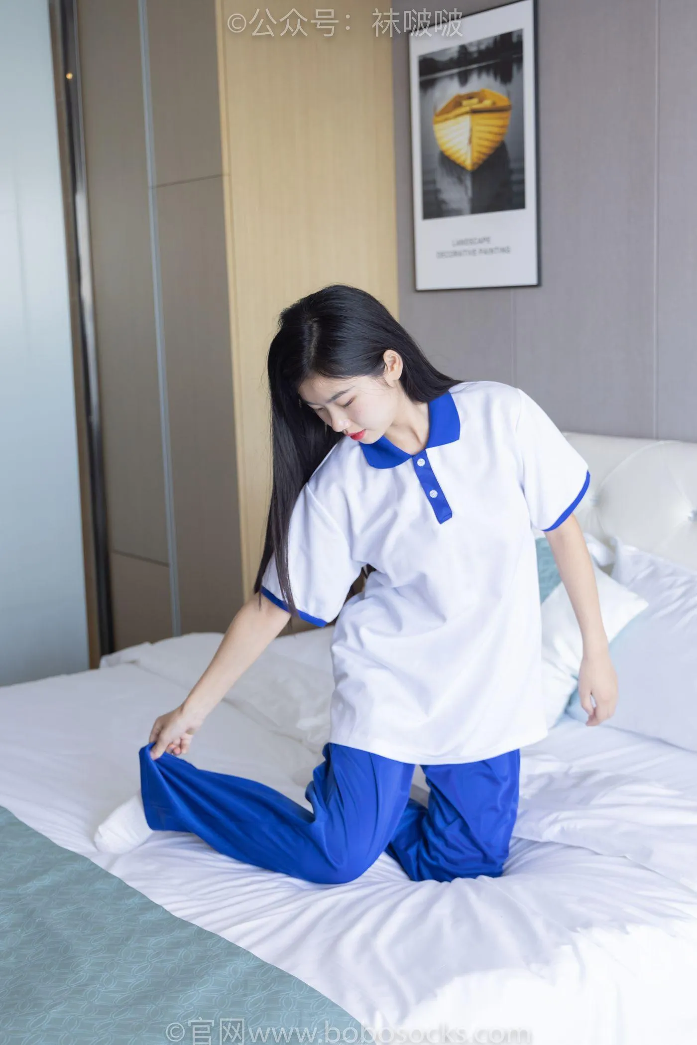 [BoBoSocks袜啵啵]NO.039 小奶熊-校服、vans帆布鞋、短白棉袜、裸足 [154P]插图3
